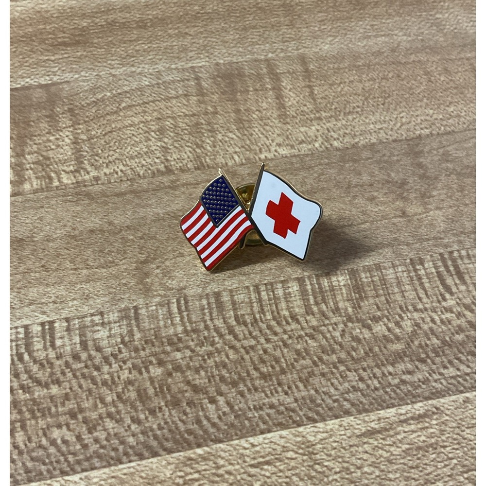 Red Cross USA Friendship Flag Lapel Pin Brooch Hat Pinback Tie Tac Gold Tone